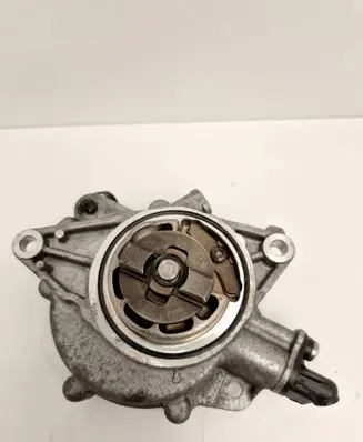 Peugeot 308 Vacuum pump 759792002