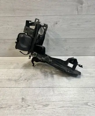 BMW 5 GT F07 Headlight/headlamp mounting bracket 7200777 11071510 51647200777