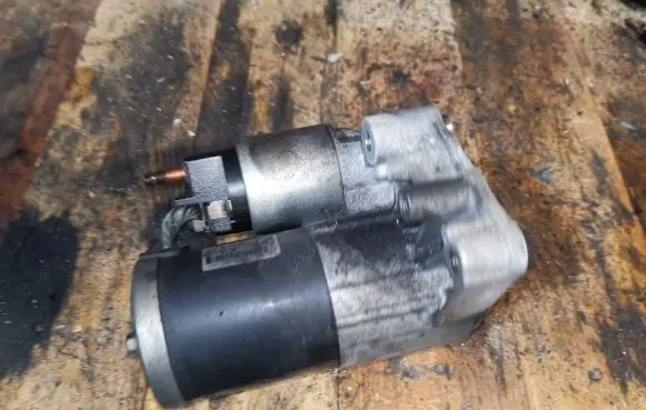 Peugeot 3008 I Starter motor