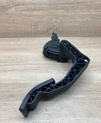 Audi A8 S8 D3 4E Accelerator throttle pedal 4E1723503 F30015601