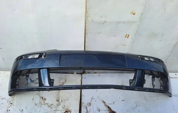 Volkswagen Golf V Front bumper 1k0807221