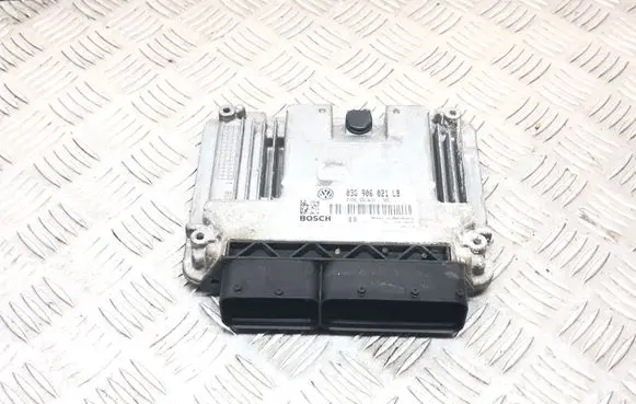 Skoda Octavia Mk2 (1Z) Engine control unit/module 03G906021LB 1039S17180 13280026