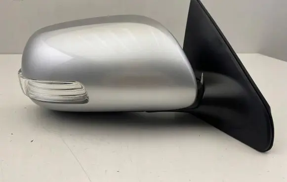 Toyota Urban Cruiser (XP110) Front door electric wing mirror