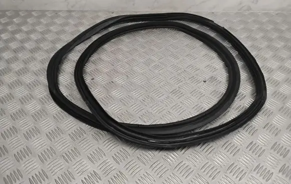 Opel Antara Trunk rubber seal (body) 