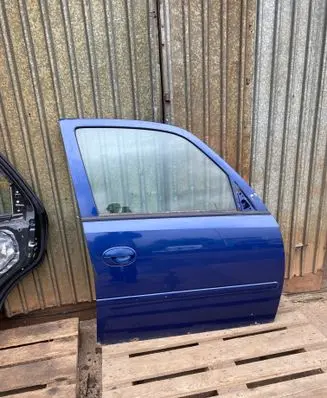 Opel Meriva A Front door