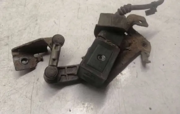 Saab 9-5 Headlight level adjustment motor 89034550