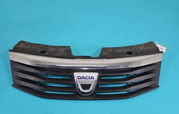Dacia Sandero Front bumper upper radiator grill 8200735104 IMPRK1502304