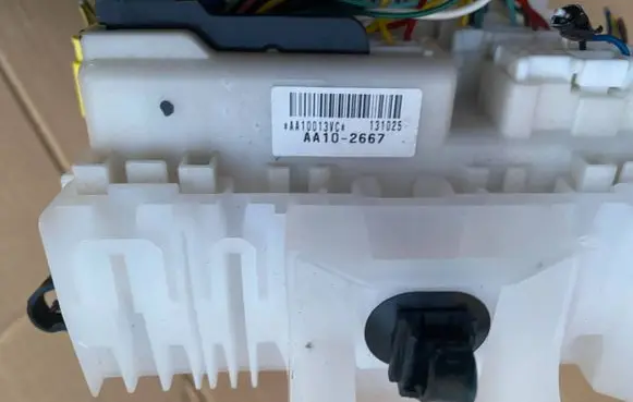 Suzuki SX4 S-Cross Fuse box set AA102667 AA10013VC 131025
