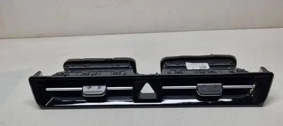 KIA Niro Dash center air vent grill 97410AT000SA1 202408190529