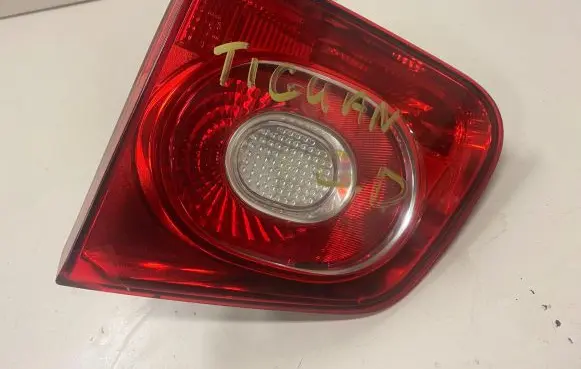 Volkswagen Tiguan Tailgate rear/tail lights 5N0945094B 009692024975