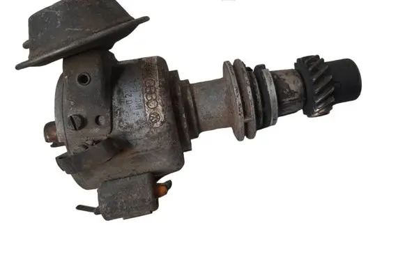 Volkswagen PASSAT Spark distributor 056905205A 0231170022