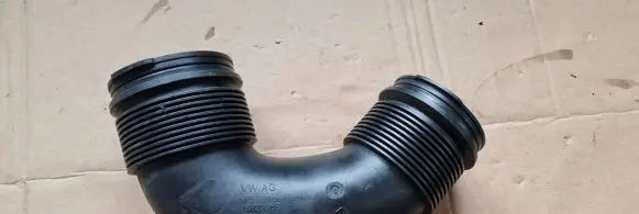 Audi Q7 4M Air intake duct part 059129616B 44013058A