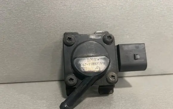 BMW 3 E92 E93 Exhaust gas pressure sensor 7789219