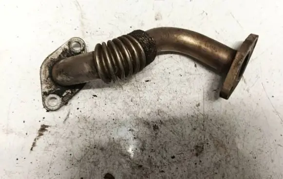 Volkswagen PASSAT B5.5 EGR valve line/pipe/hose 038131521aj