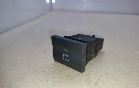 Skoda Fabia Mk1 (6Y) Windscreen/window heater switch 6Y0959621