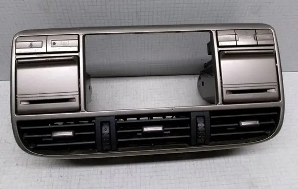 Nissan X-Trail T30 Dash center air vent grill E5715161100 E5715171100 E5715181100