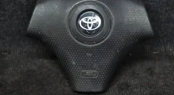 Toyota Yaris Steering wheel airbag 005788101CGU 8414902