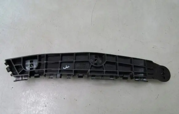 Suzuki SX4 S-Cross Rear bumper mounting bracket 7183263T0