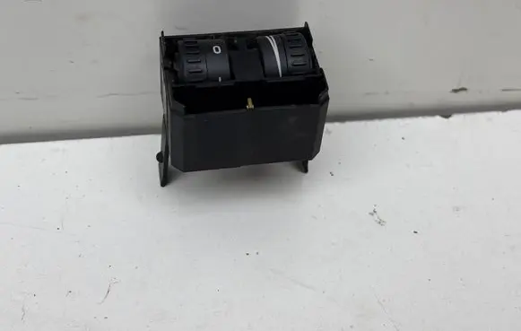Volkswagen Caddy Headlight level height control switch 2K0941333B