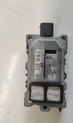 Mercedes-Benz E W210 Reducing agents exhaust control unit 2108300672Q4 1147212079