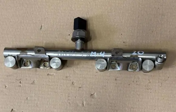 Mini One - Cooper Coupe R56 Fuel main line pipe 7592426 7537319