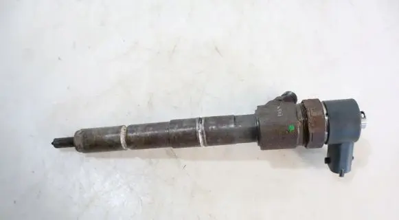 Opel Zafira A Fuel injector 0445110159
