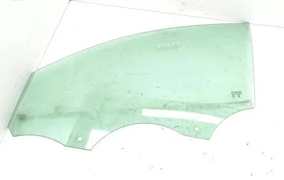Peugeot 208 Front door window glass four-door
