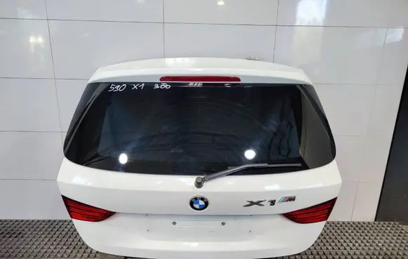 BMW X1 E84 Truck tailgate 