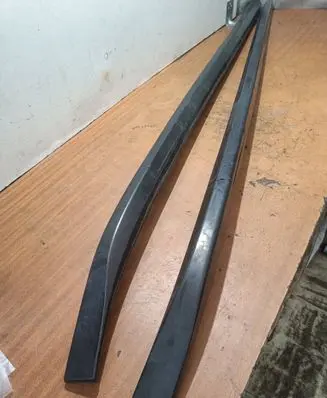 Nissan X-Trail T30 Roof bar rail