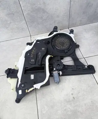 Toyota ProAce City Front door manual window regulator 9840175680