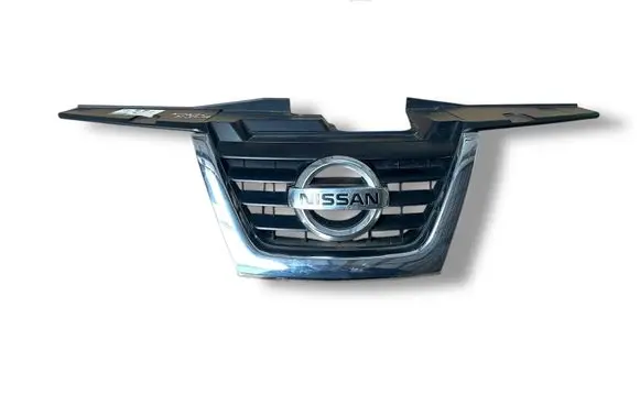 Nissan Juke I F15 Front grill 620721KA6A 620701KA6A