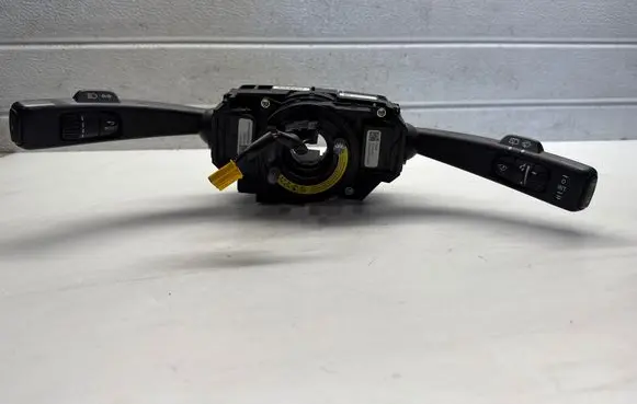 Volvo V40 Indicator stalk 31394008 31394001