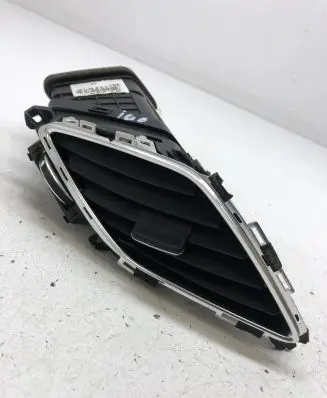 Hyundai i40 Dash center air vent grill 974103Z000