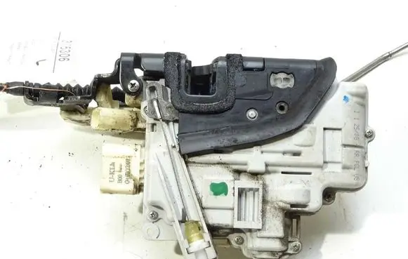 Audi A8 S8 D3 4E Front door lock 4E1837016AB