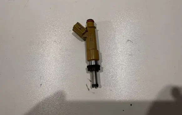 Fuel injector