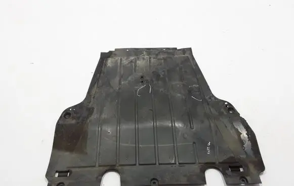 Renault Captur Engine splash shield/under tray 758903856R