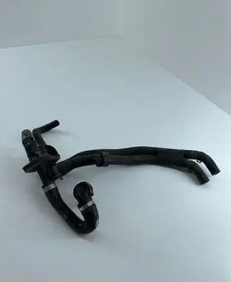 Audi A4 S4 B9 Engine coolant pipe/hose 8W1122109A 8w0121089