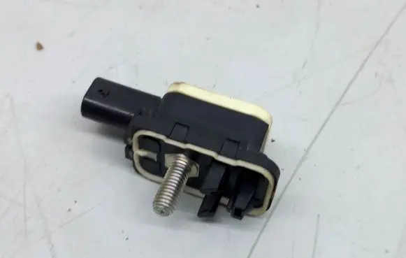 Porsche Cayenne (92A) Airbag deployment crash/impact sensor 7P0959354