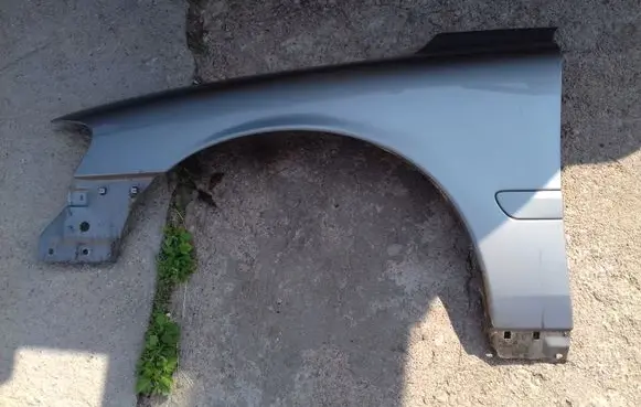 Volvo V70 Fender