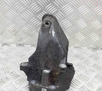 Mercedes-Benz Sprinter W906 Engine mounting bracket A6512231704