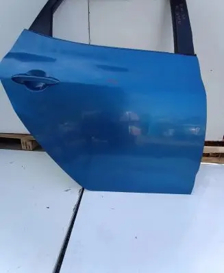 KIA Venga Rear door