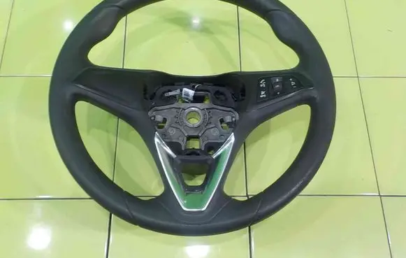 Opel Corsa E Steering wheel 453789480 34210939A