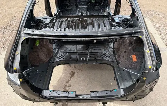 Mercedes-Benz E W214 Rear bodywork