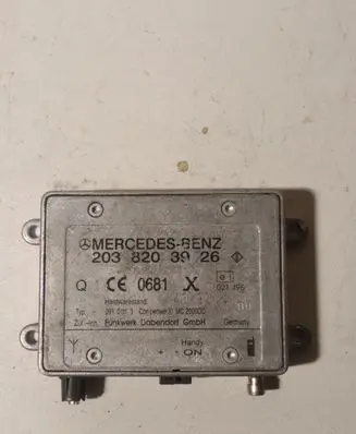 Mercedes-Benz C W203 Aerial antenna amplifier 2038203926