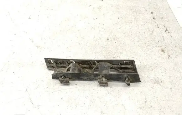 Volkswagen PASSAT B6 Front bumper mounting bracket 3C0807184