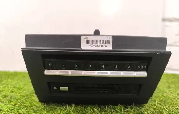 Mercedes-Benz S W221 CD/DVD changer A2218703591 A2218700392