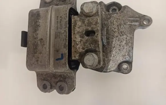 Skoda Yeti (5L) Engine mount vacuum valve 1K0199555C