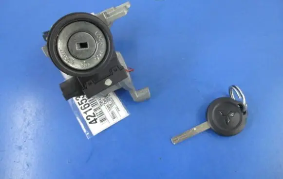 Mitsubishi Colt CZ3 Ignition lock 4408A040