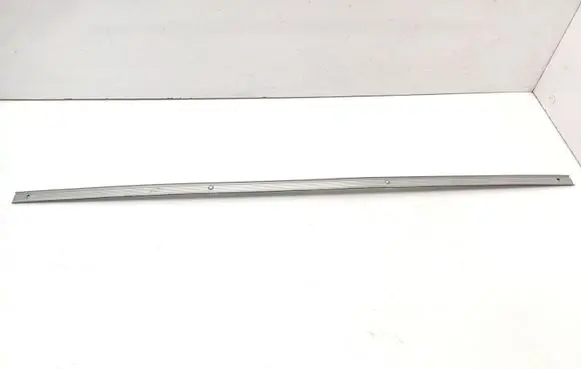 Front sill trim cover