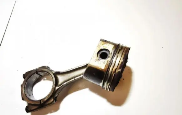 Alfa Romeo 166 Piston with connecting rod